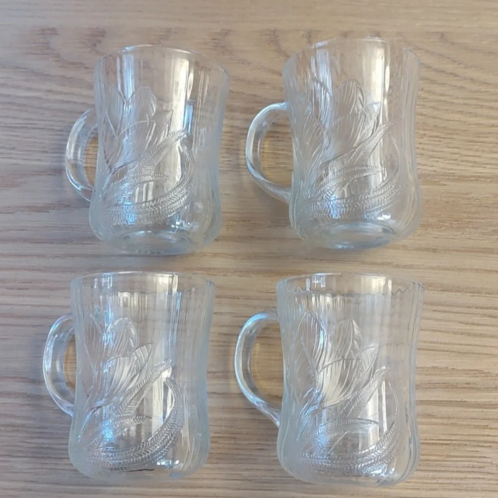 Arcoroc Canterbury Crocus Clear Glass Mugs Set Of 4 10oz EUC - Picture 4 of 14
